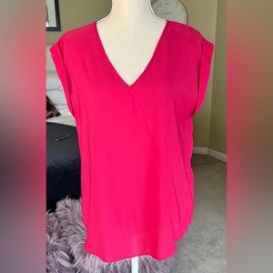 New York & Co dark pink/ magenta short sleeve blouse. Size L